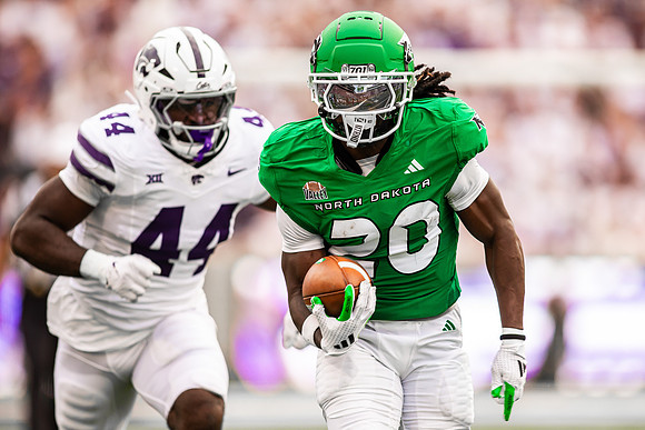 UND_vs_KSU-86